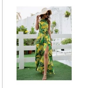 Tropical flowing NWT shein dress.
